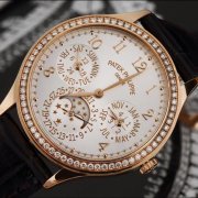 旧手表回收价格查询百达翡丽新款镶钻万年历手表